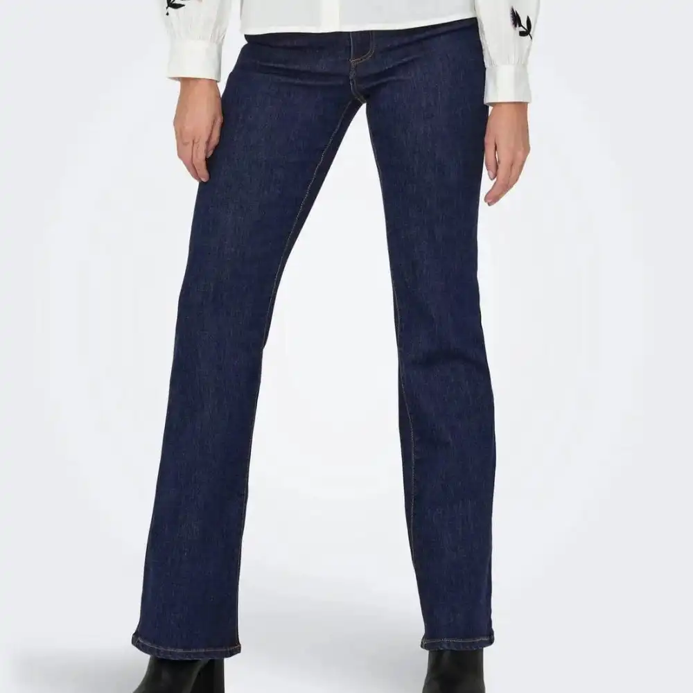 Classic Flare High-Waist Women's Jeans