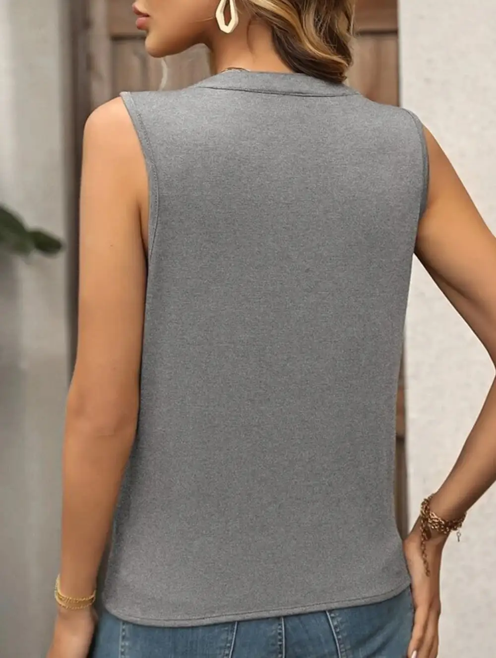 Slim Fit Pleats Sleeveless V Neck Top