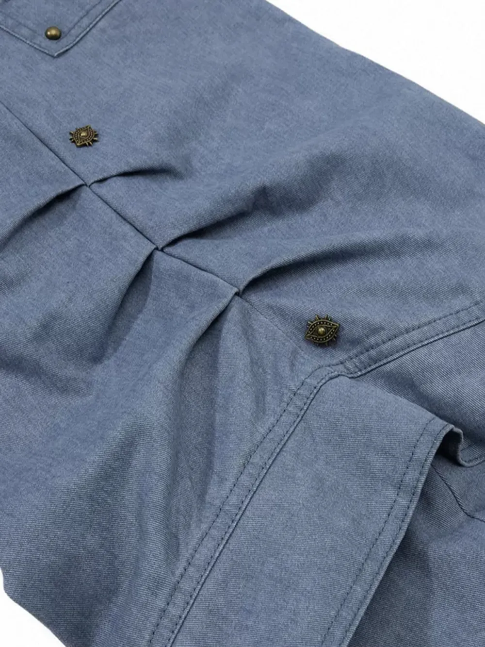 Curved-Cut Multi-Pocket Washed Jeans