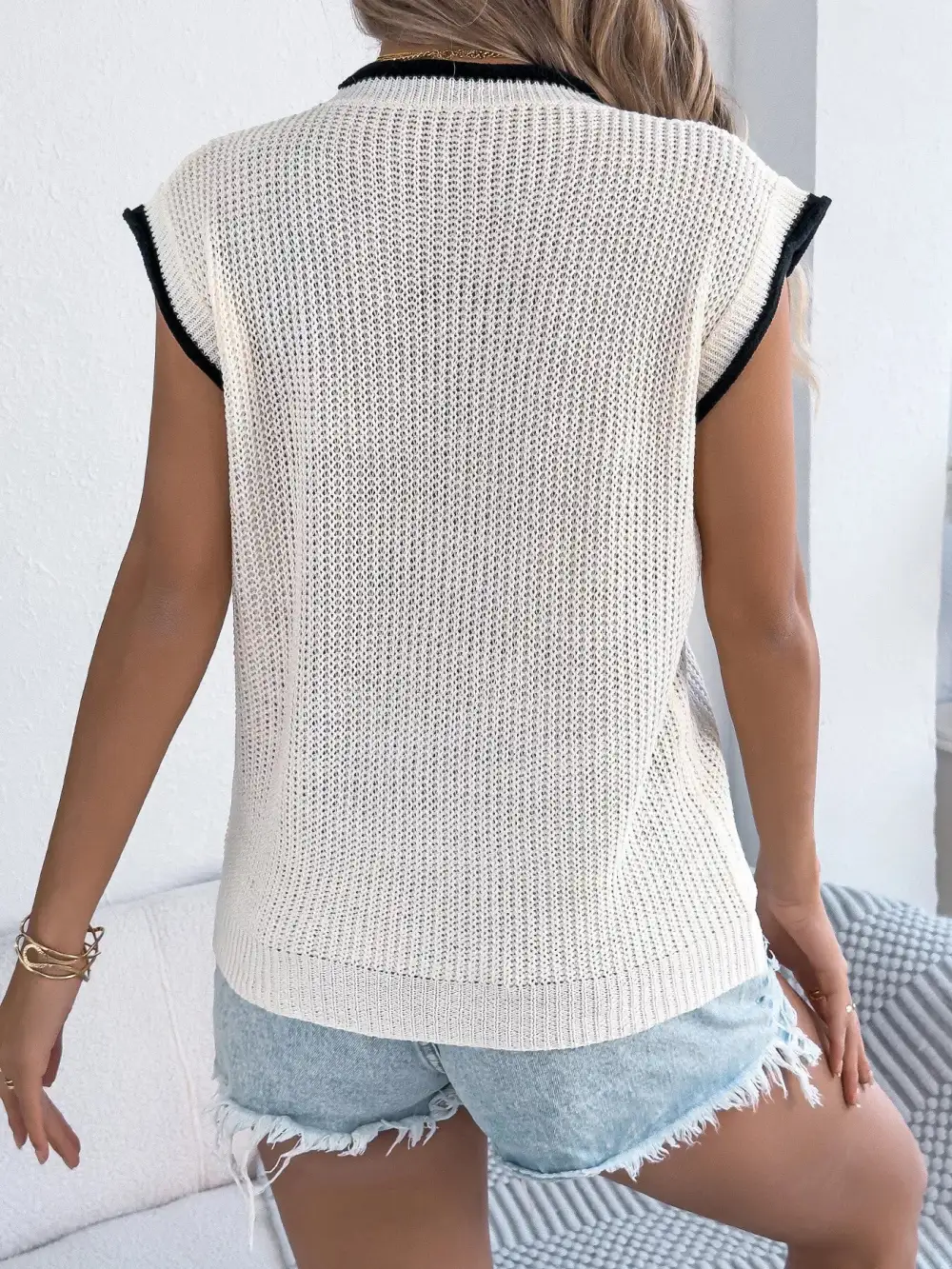 Contrast Trim Round Neck Cap Sleeve Sweater