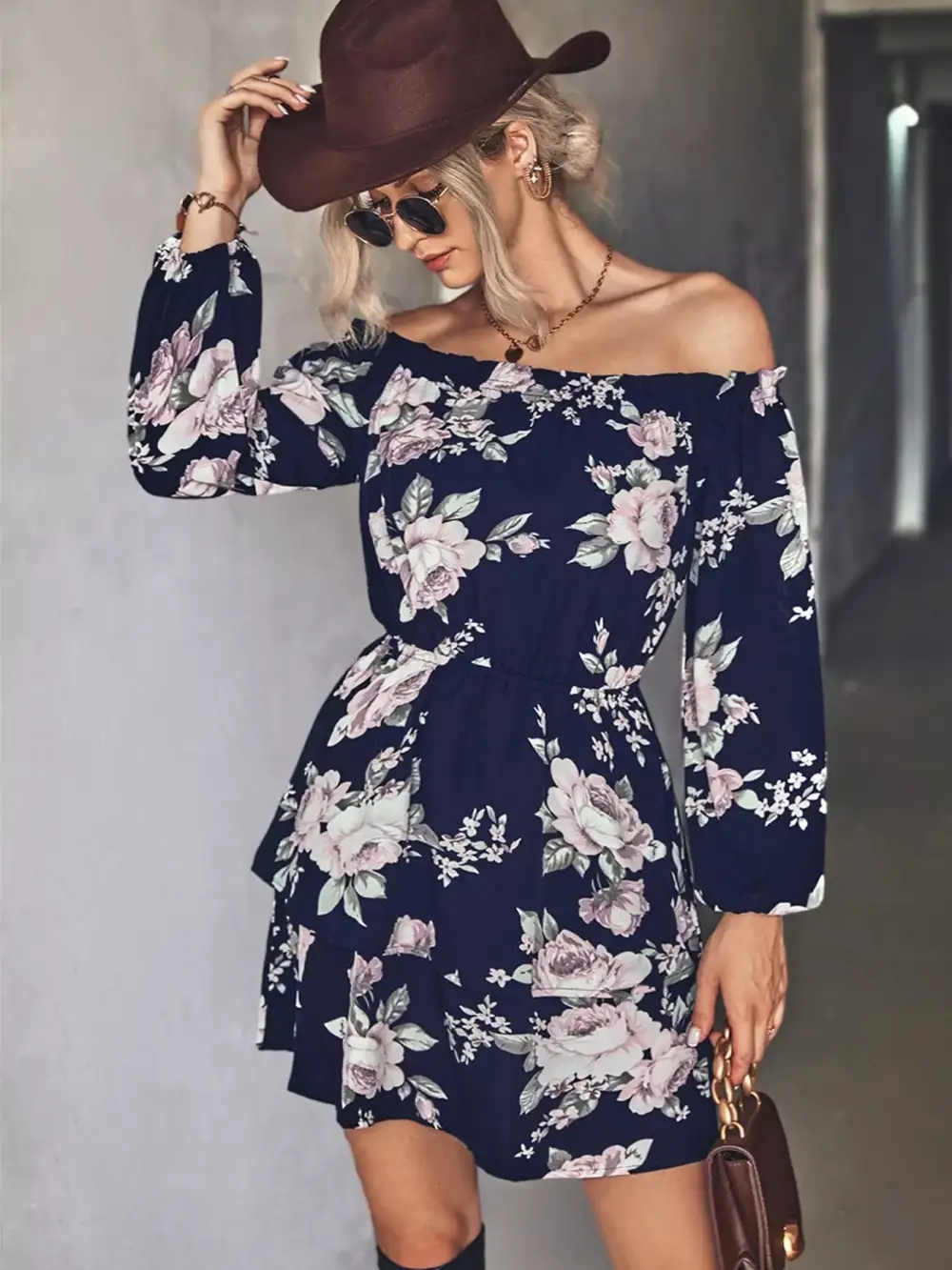 Relaxed Shape Floral Printed Long Sleeve Mini Dress