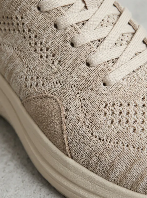 Studio Minimalist Edit Unisex Sport Shoes