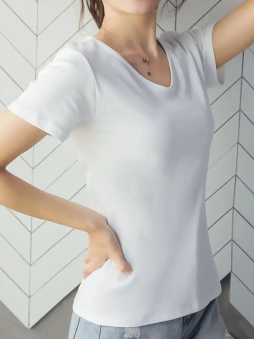 Easy-Wear V-Neck Short-Sleeve T-Shirt
