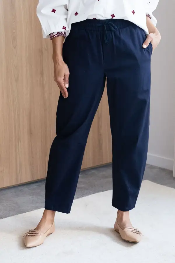 Barrel Leg Pants With Mid Rise And Elastic Waist