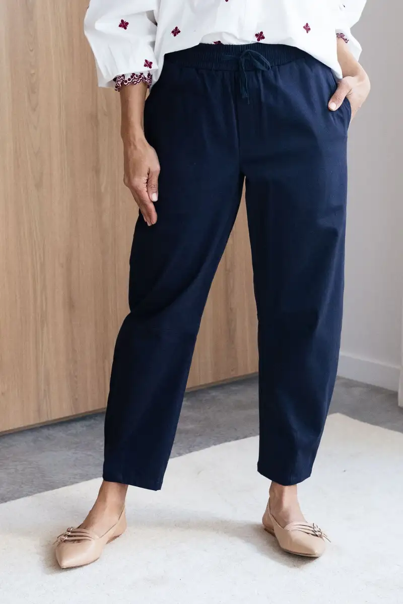 Barrel Leg Pants With Mid Rise And Elastic Waist