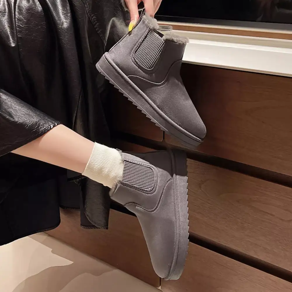 Textured Round Toe Platform Boots