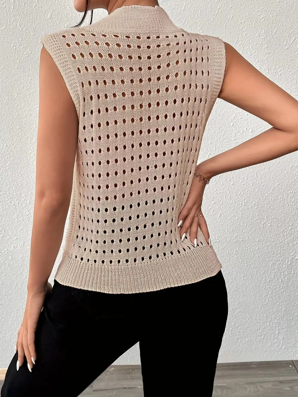 Round-Neck Knit Tank Top