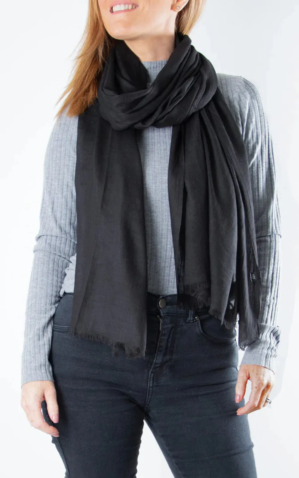 Elegant And Exquisite Women's Scarf
