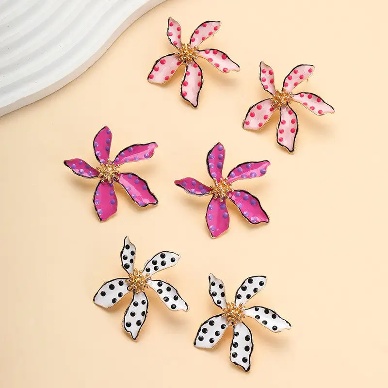 Large Polka Dot Flower Stud