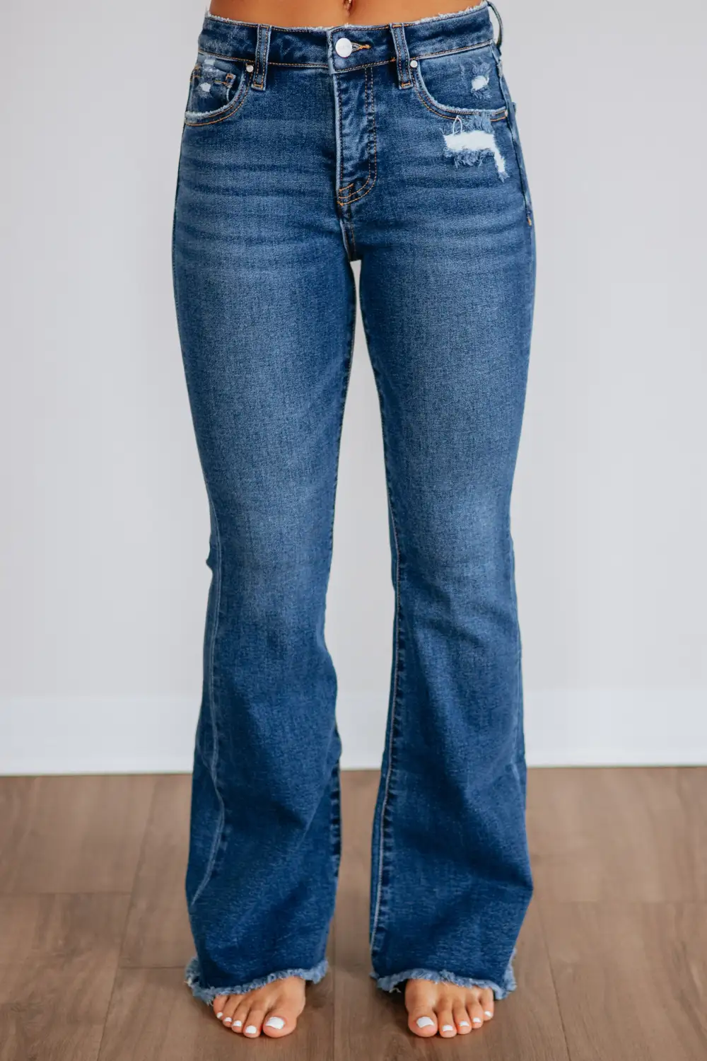 Women's High Rise Flared Leg Frayed Hem Jeans