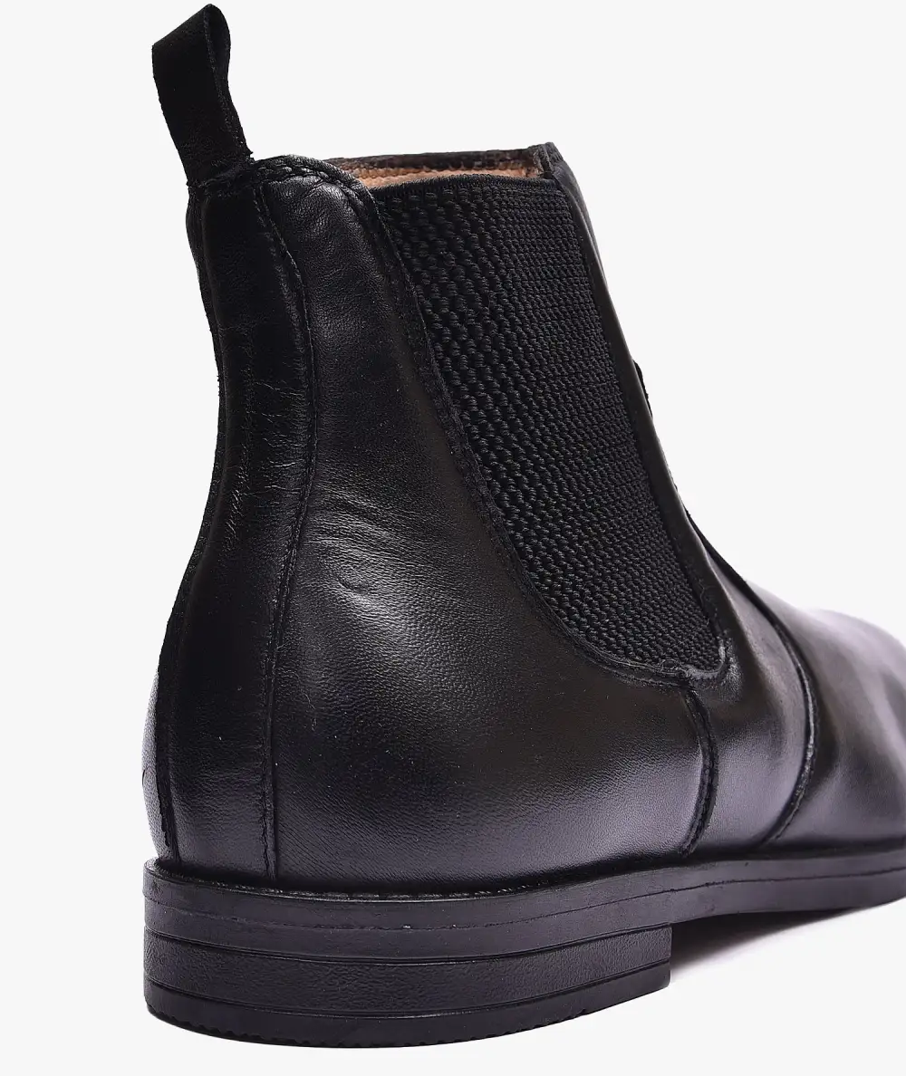 Everyday Stable Leather Chelsea Boots