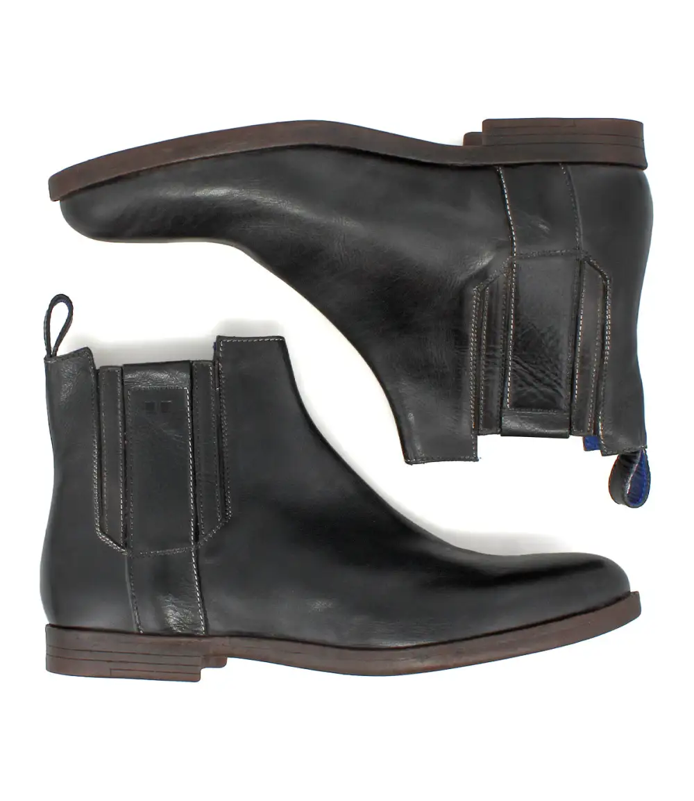 Streamlined Pull-Tab Stretch-Side Chelsea Boots