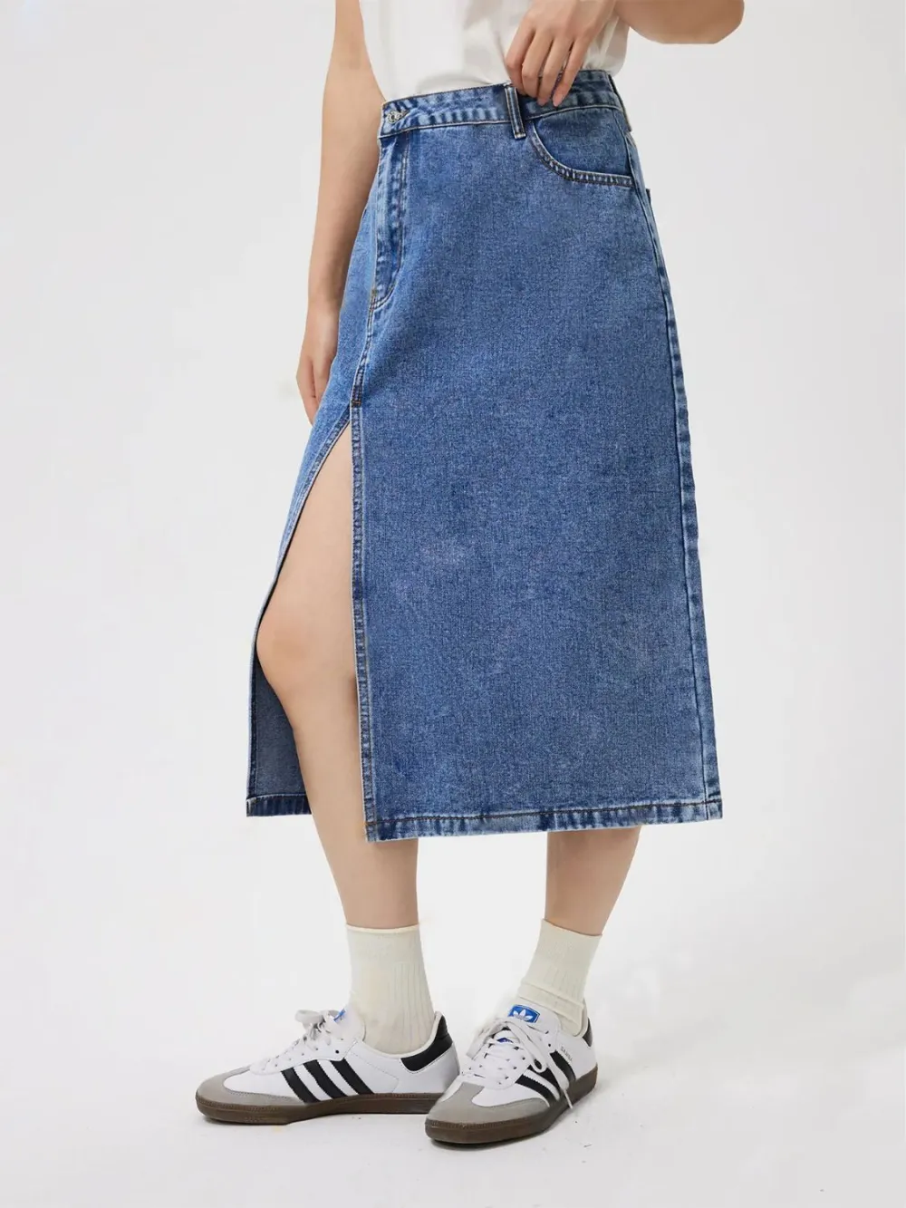 Everyday Denim Pocket Midi Skirt