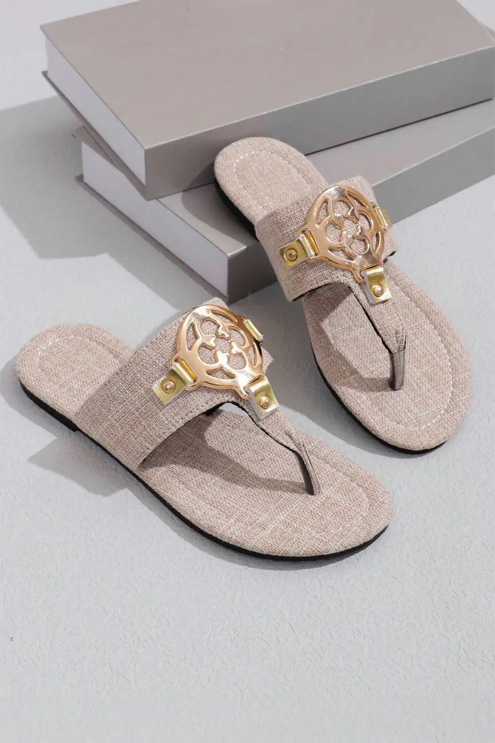Metal Décor Leather Thong Slide Slippers