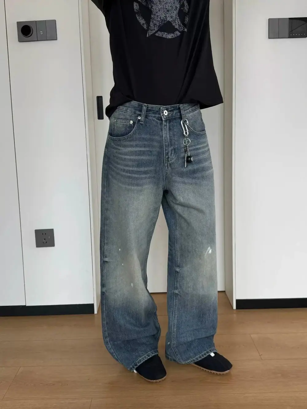 Distressed Paint Splatter Straight Leg Jeans