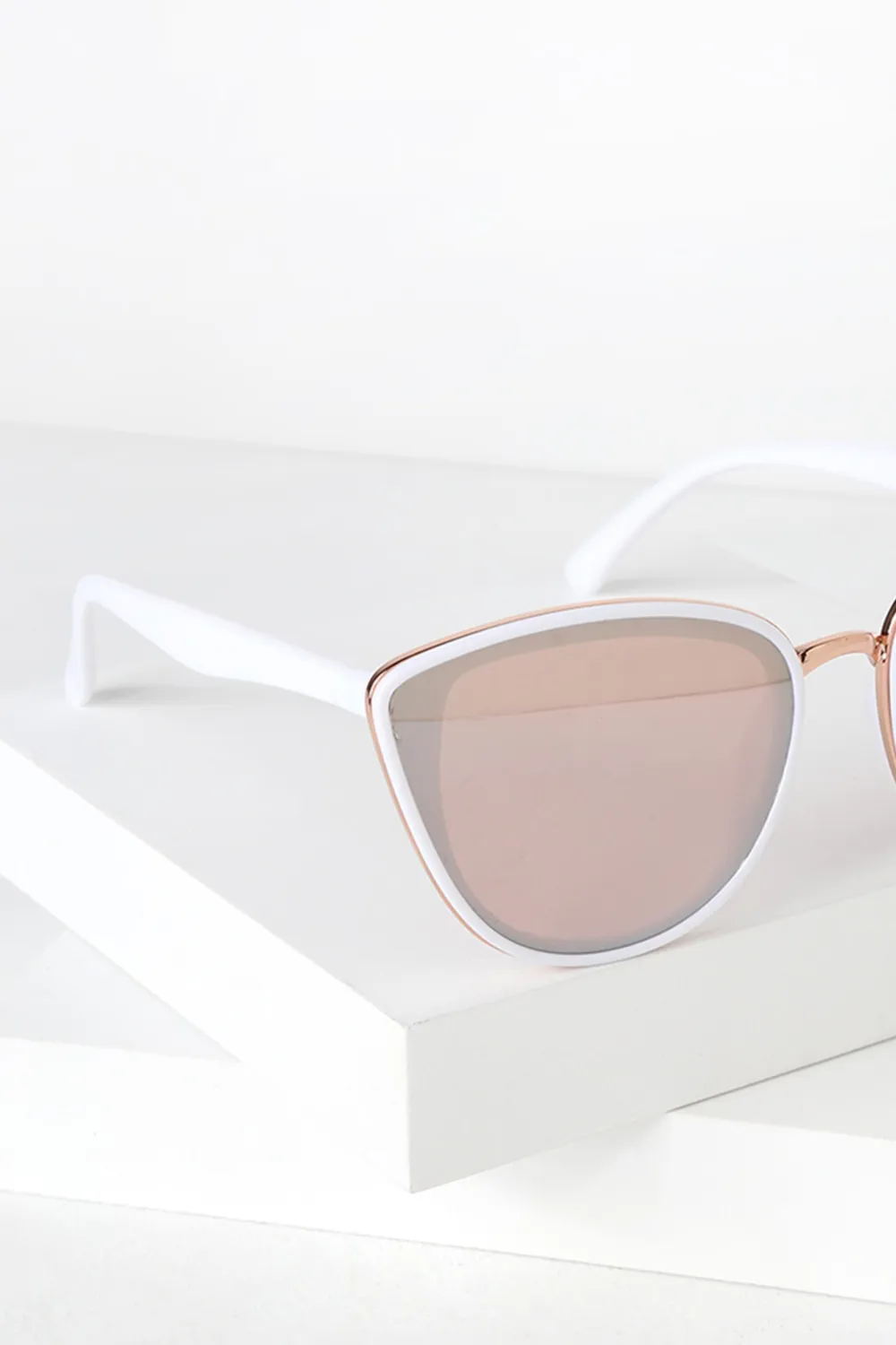 Low-Key White Rose Gold Sunglasses