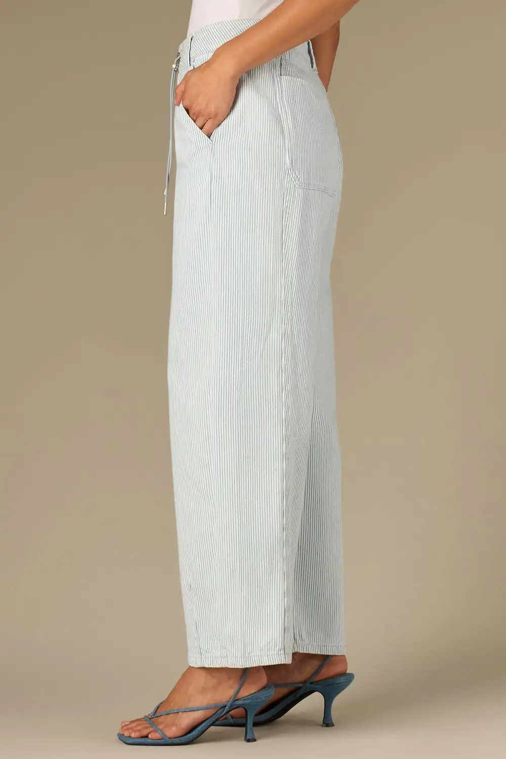 Relaxed Barrel Leg Jeans Toggle Drawstring Waist