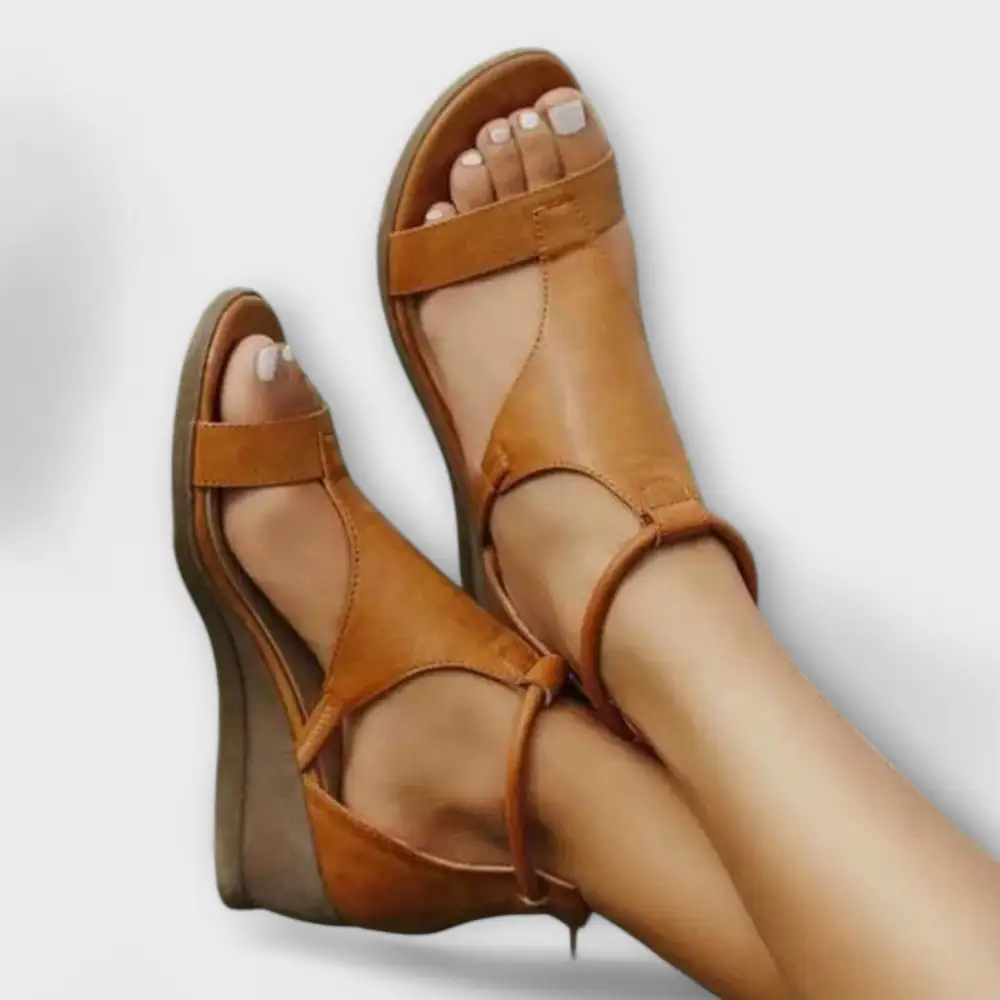 Structured Refined Everyday Flat Sandals