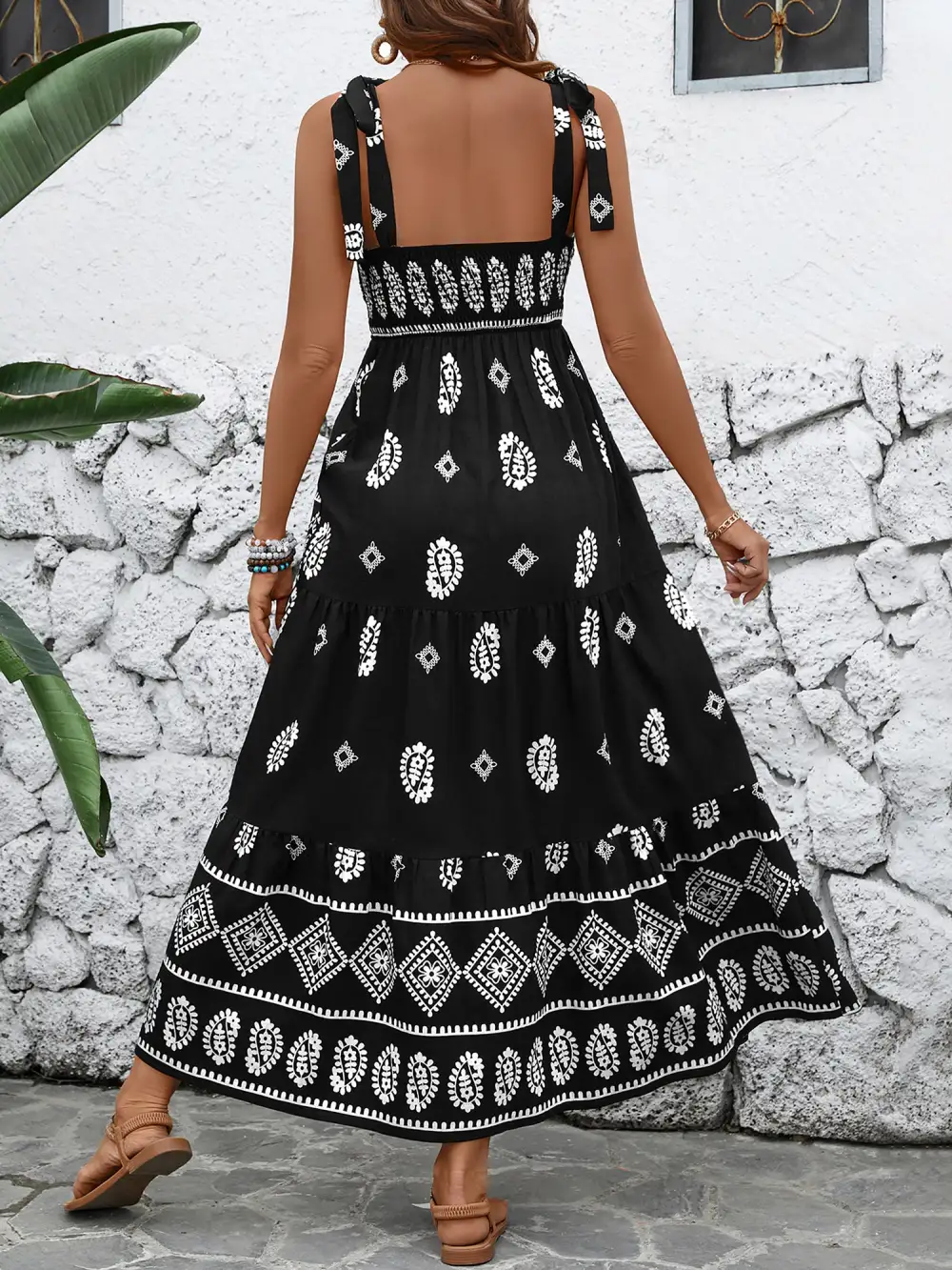 Boho Style Sleeveless Lace-Up Maxi Dress