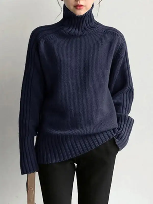 Minimal Turtleneck Sweater