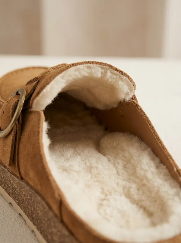 Women's Rugged Faux Fur Lined Buckle Detail Clog Style Casual Suede Wood Sole Loafers