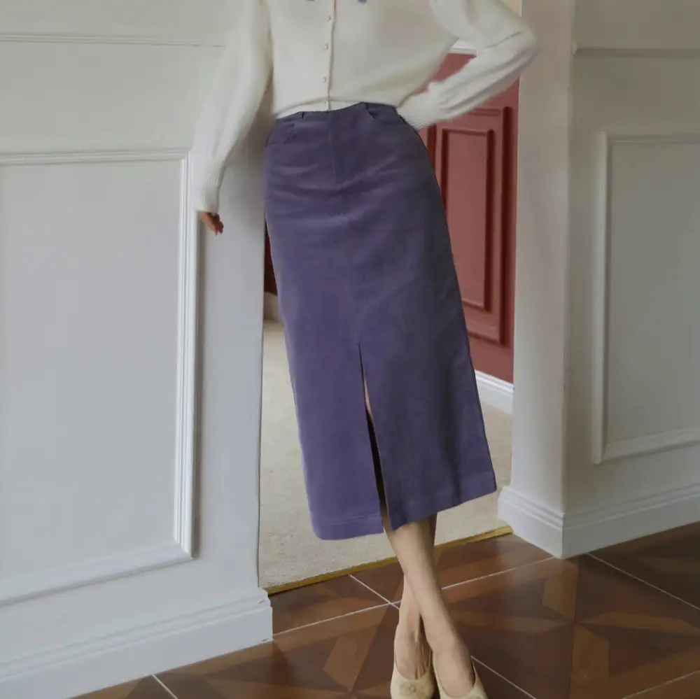 Neat Essential Straight Floral Skirt