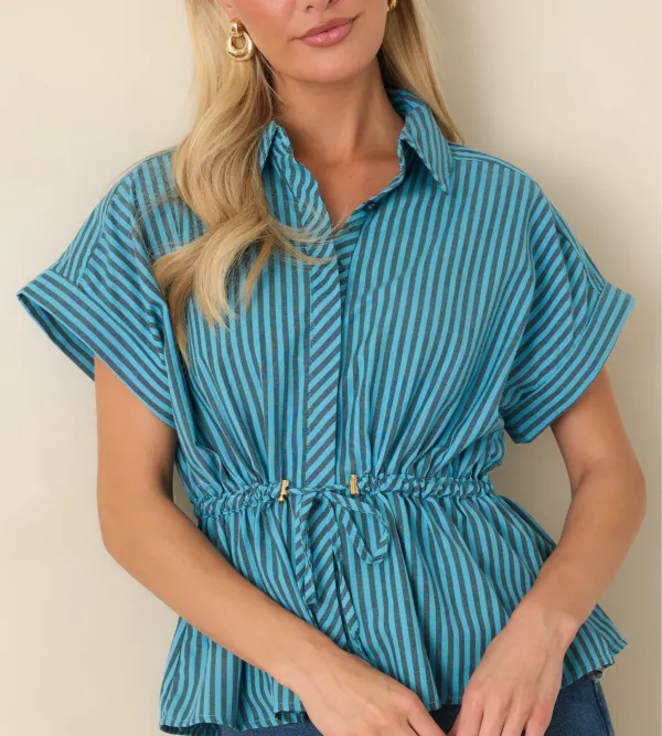 Button-Front Short-Sleeve Cinch-Waist Collared Top
