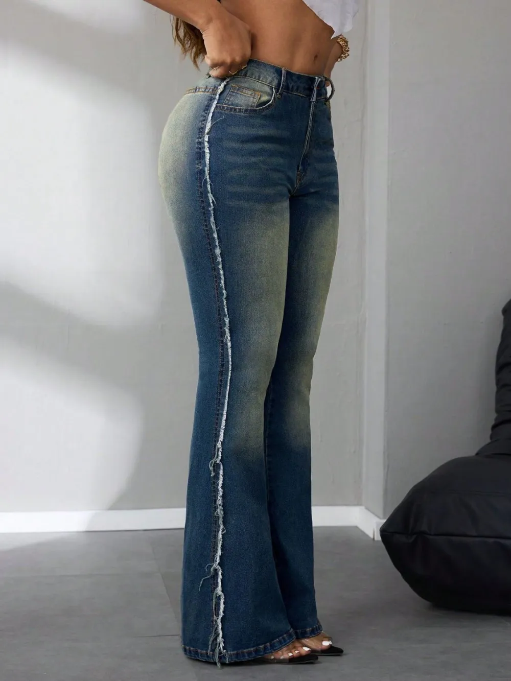 Side Raw Hem Flared Denim Jeans