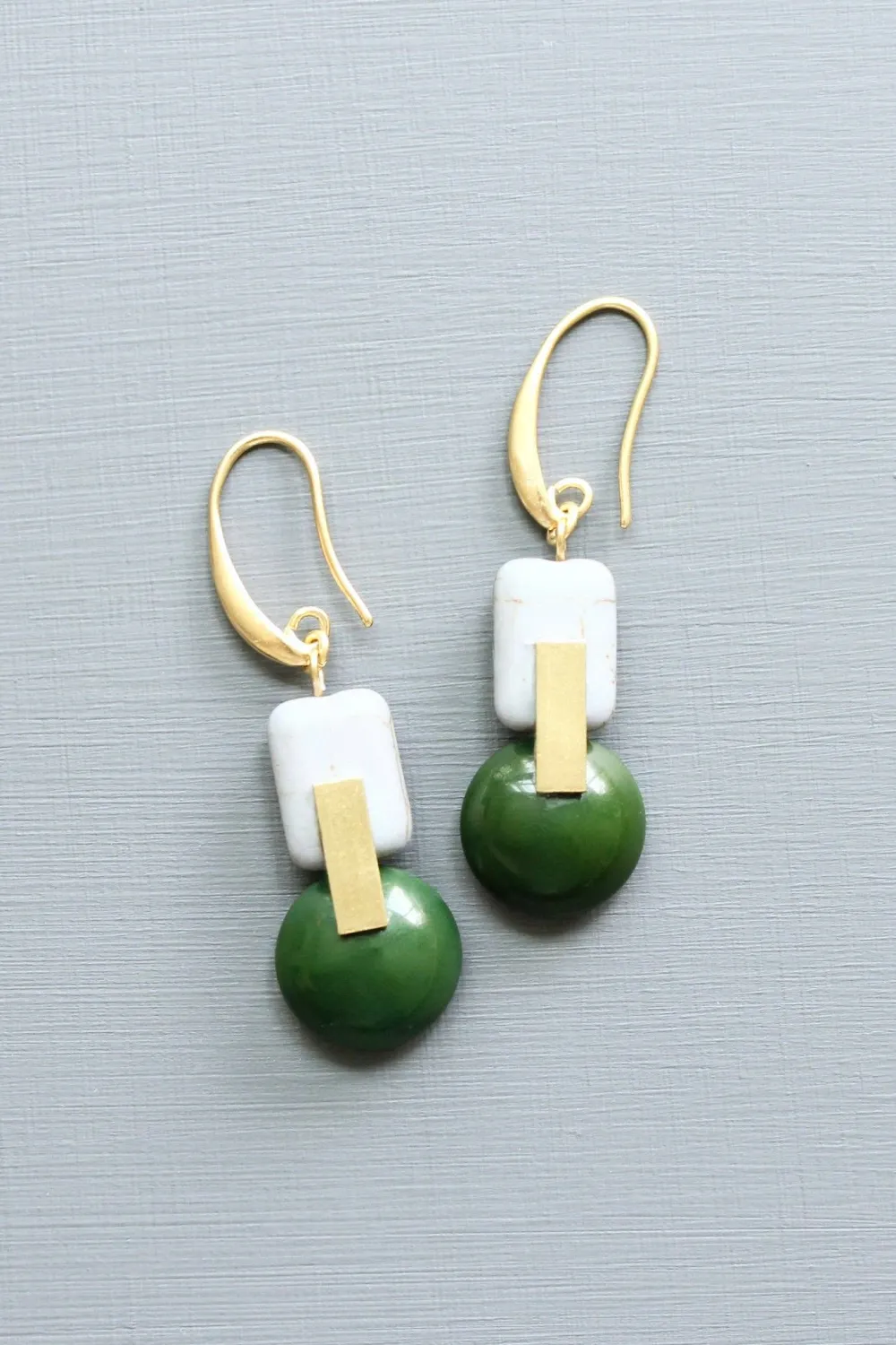 Refined Everyday Accessory 109