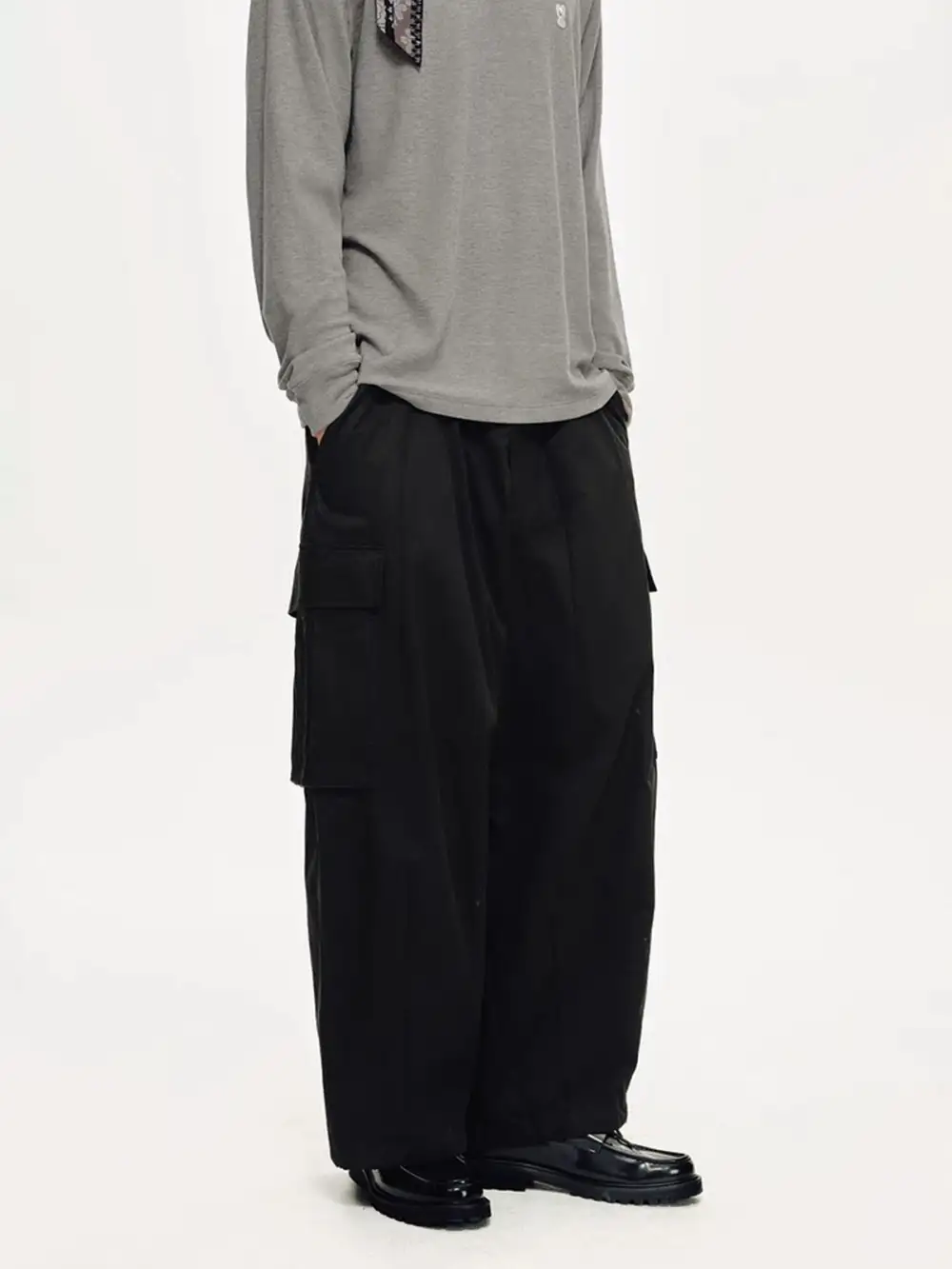 Street-Style Relaxed Pants