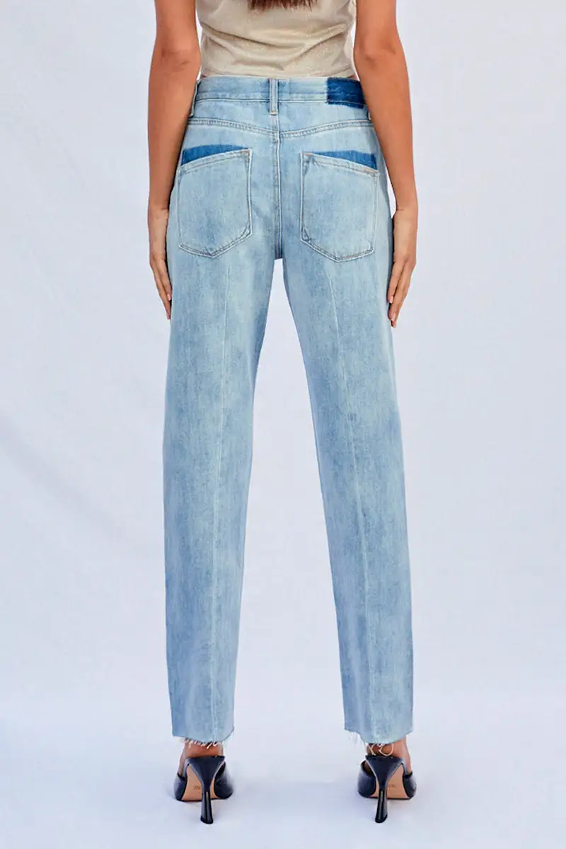 Relaxed Slim Straight Jeans