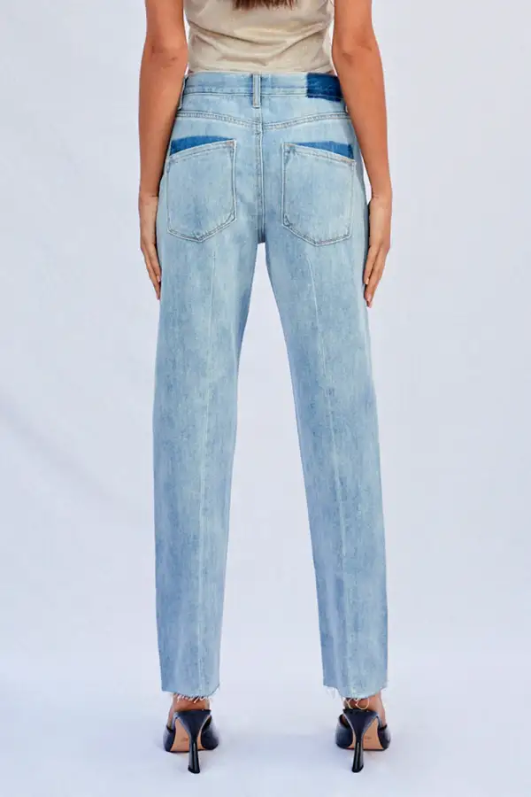 Relaxed Slim Straight Jeans