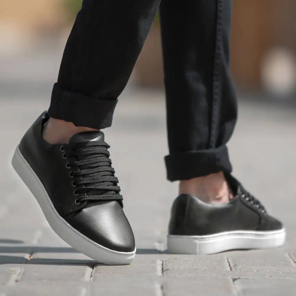 Minimal Leather Low Top Sneakers