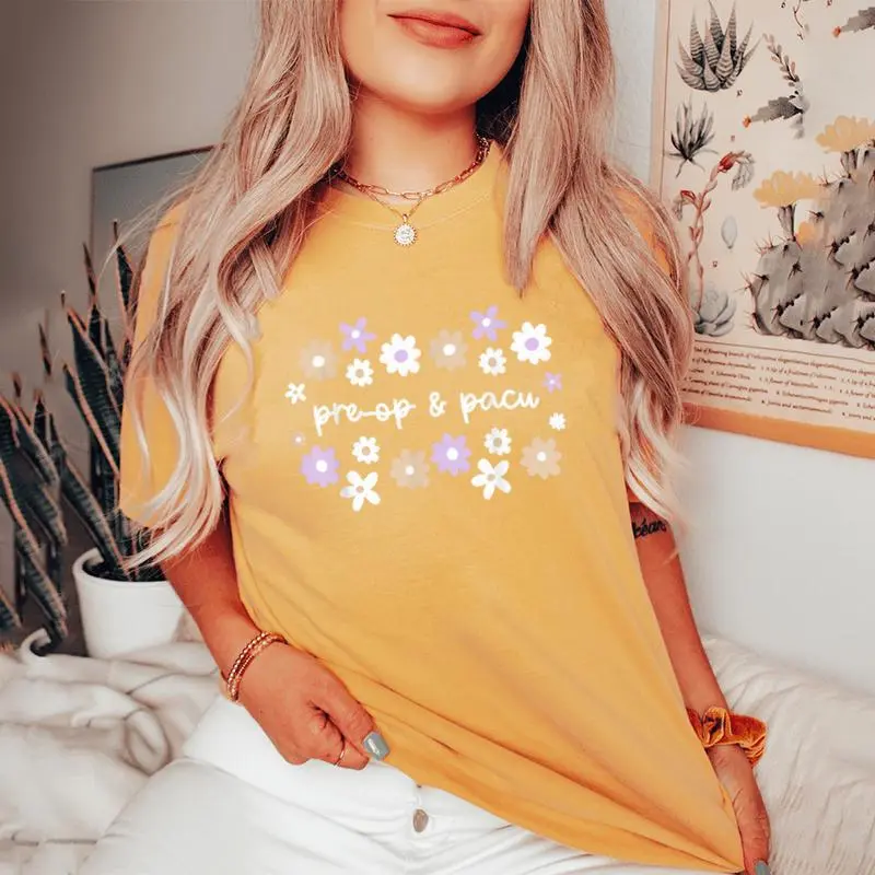Floral Pacu & Pre-Op Nurse Rn Surgery Anesthesiologist Grad Women's Oversized Comfort T-Shirt