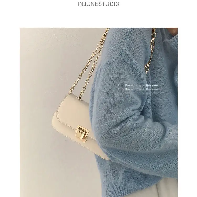 Chain Strap Baguette Bag
