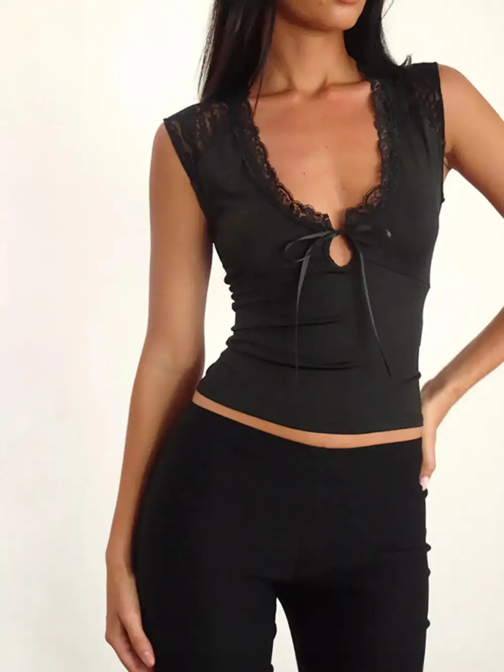 Lace Trim V Neck Sleeveless Tank Top