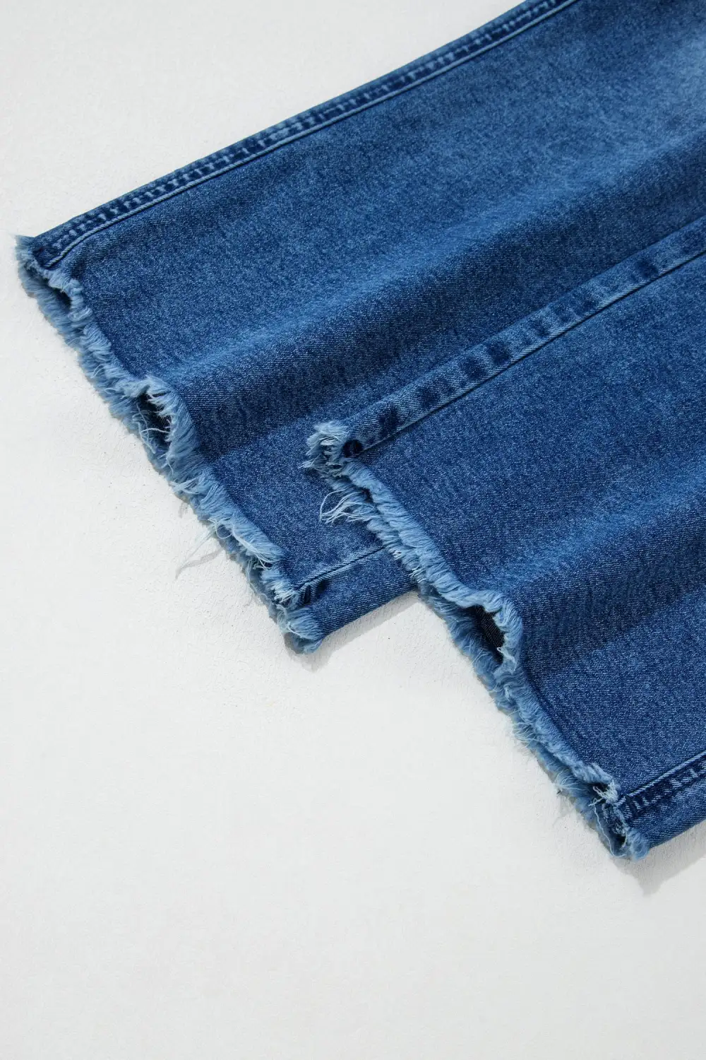 Refined Cropped Raw-Hem Frayed Straight Leg Jeans