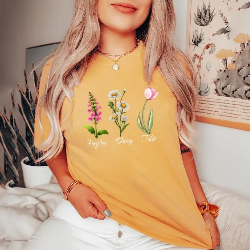 Foxglove Daisy Tulip Subtle Foxtrots Deltas Tangos Floral Women's Oversized Comfort T-Shirt