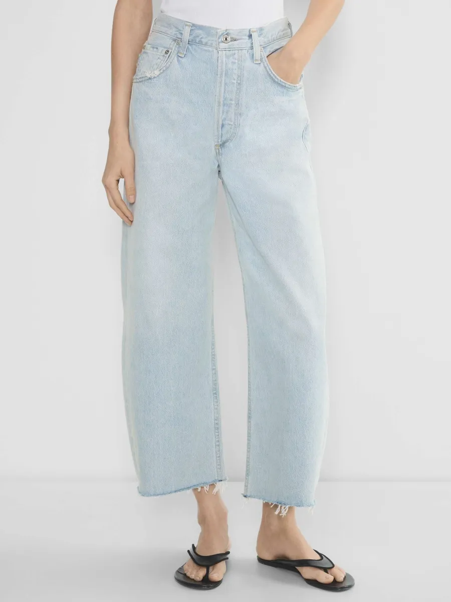 Raw Hem Wide-Leg Jeans