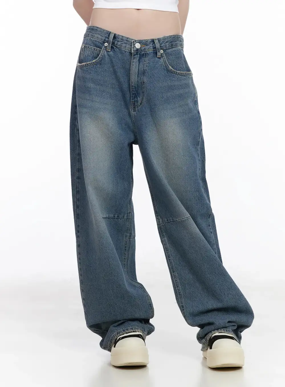 Classic Wide-Fit Jeans