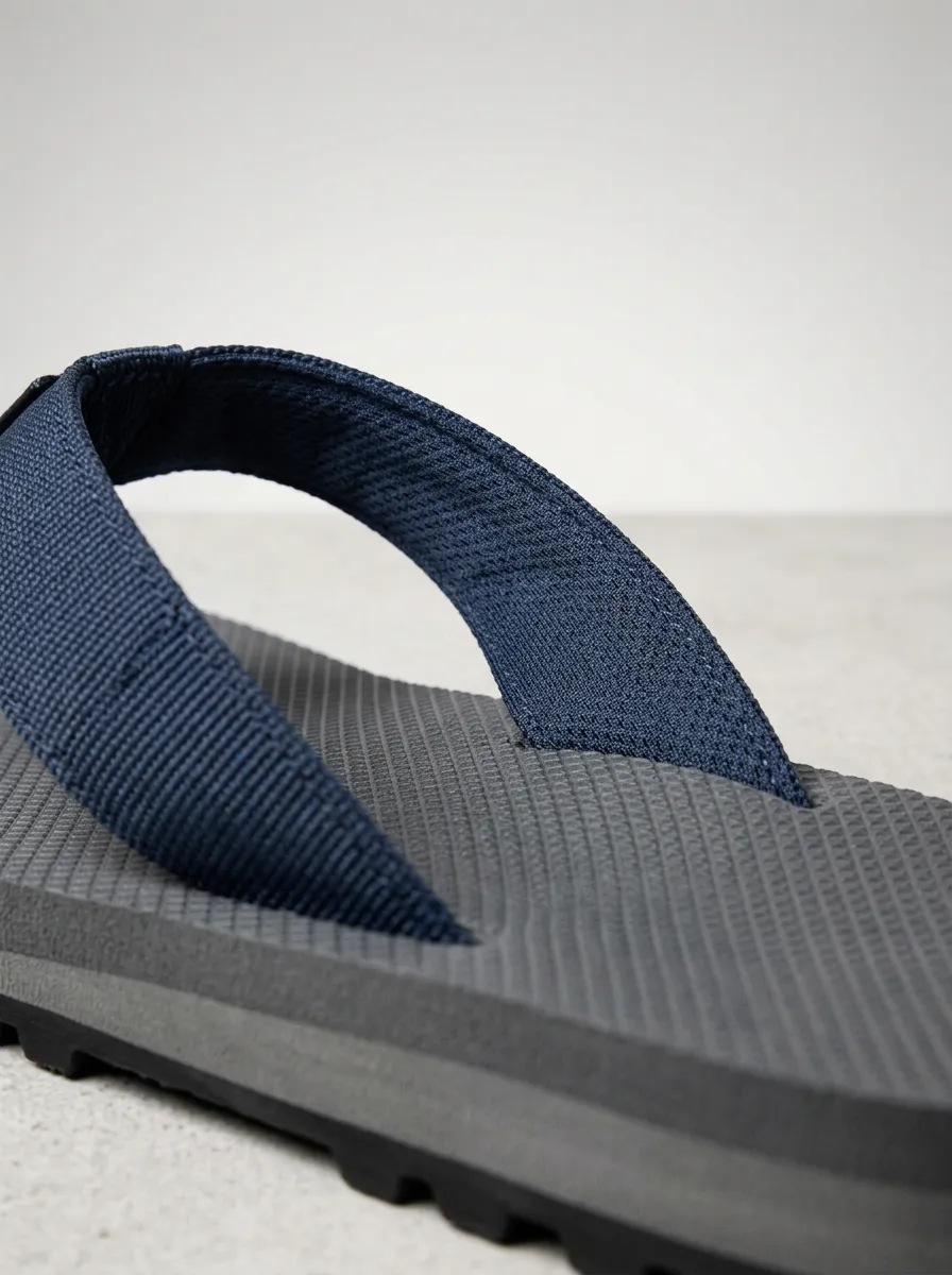 Refined Casual Men's Casual Flip Flops