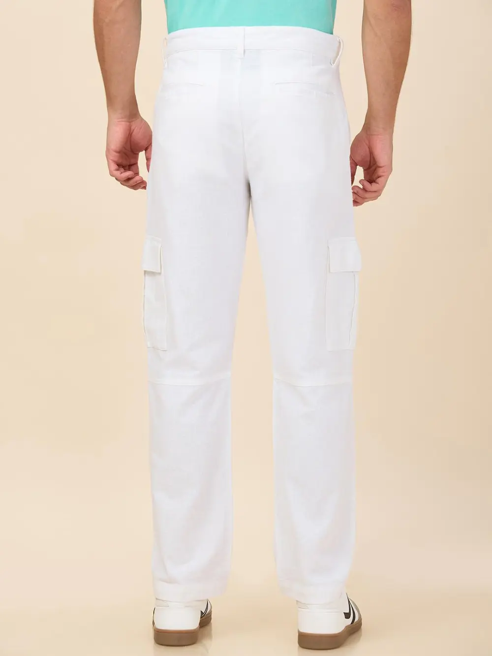 Modern Straight-Fit Mid-Rise Cargo Trousers