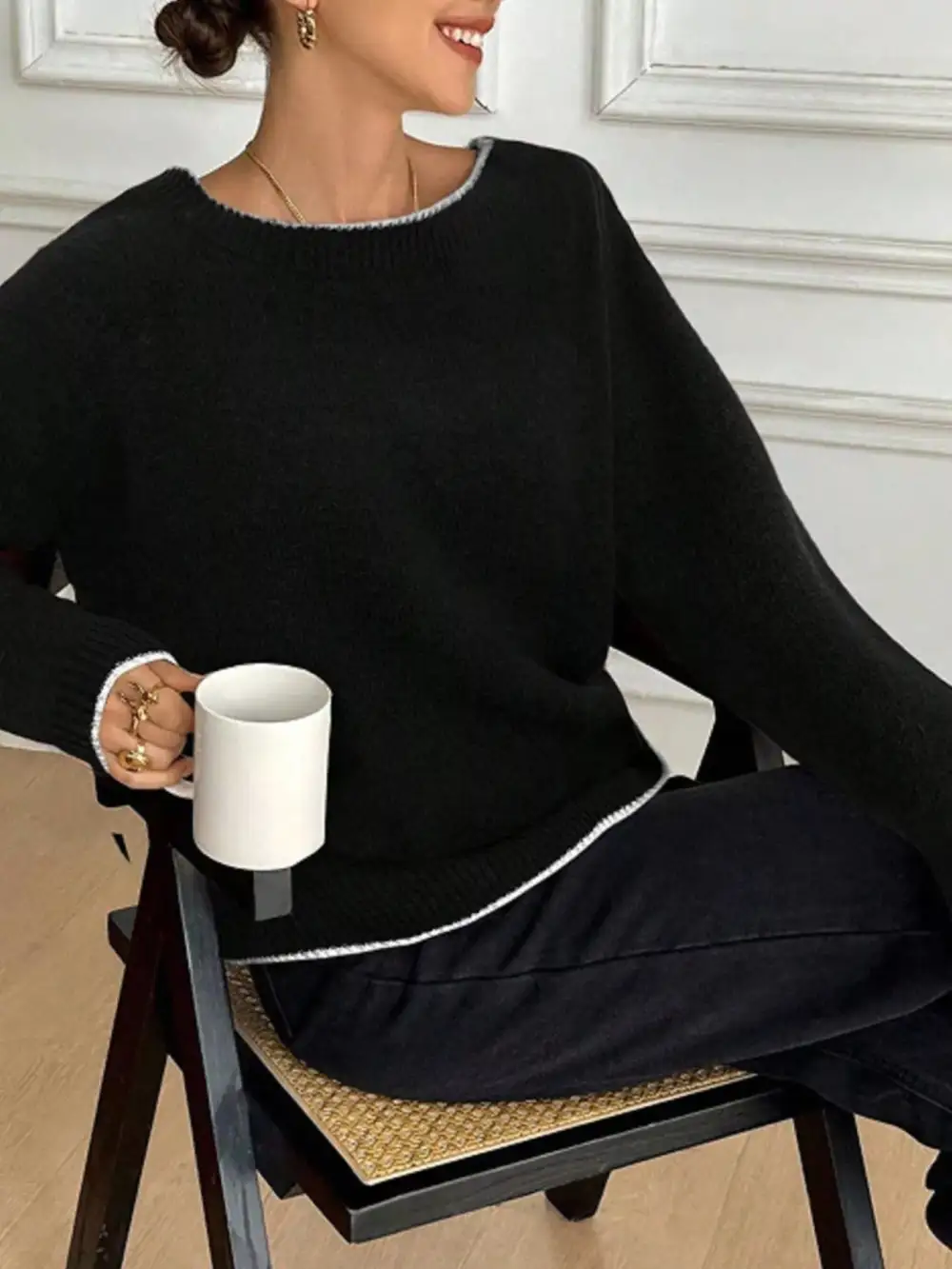 Back Bowknot Decor Round Neck Sweater