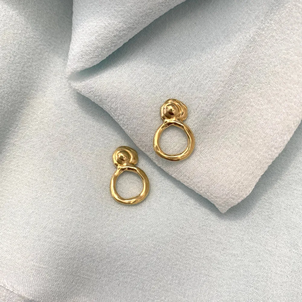 Refined Everyday Accessory 113