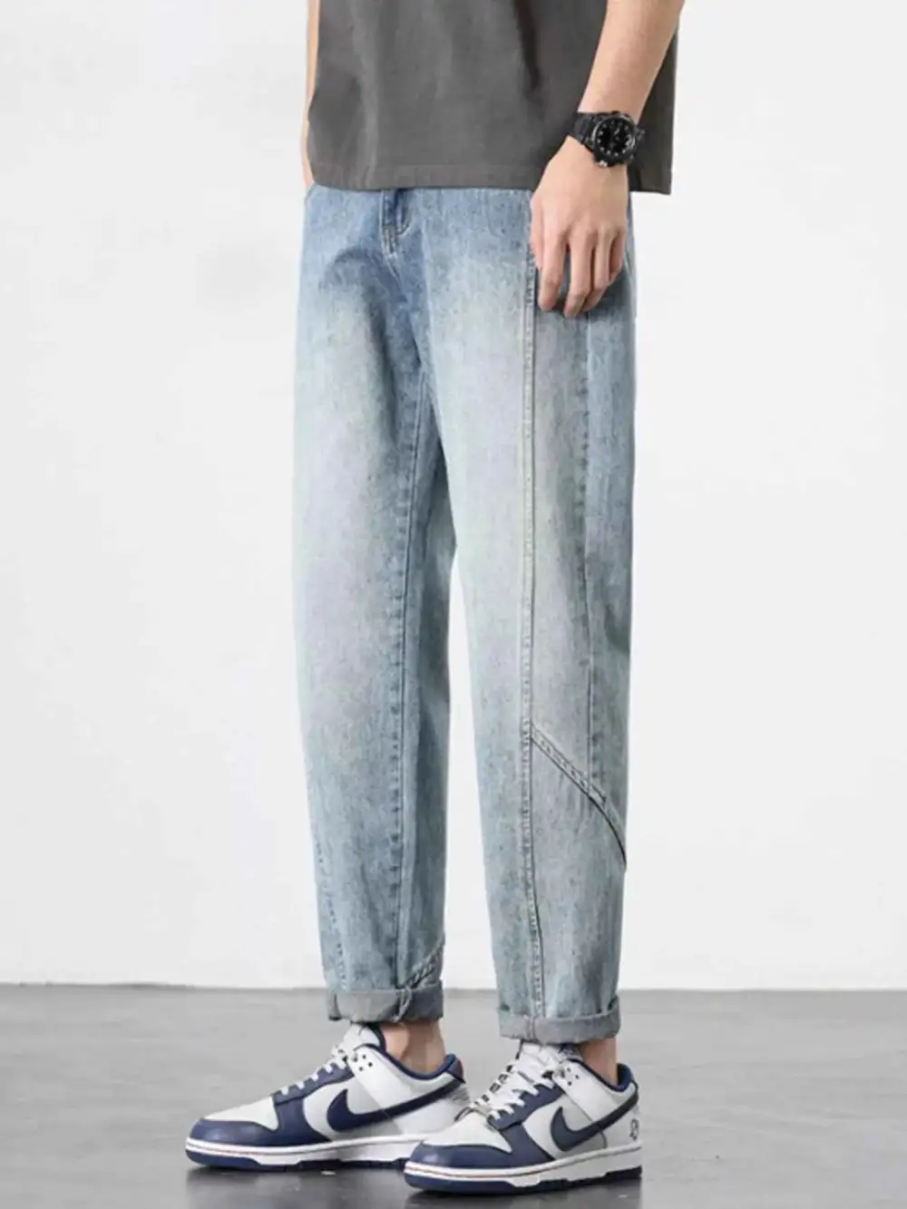 Relaxed Washed Wide Leg Jeans