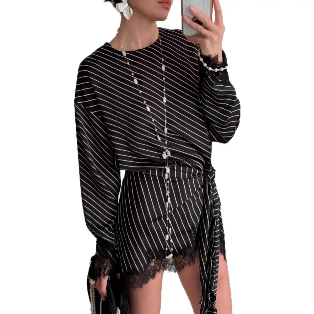 Women's Lace Round-Neck T-Shirt