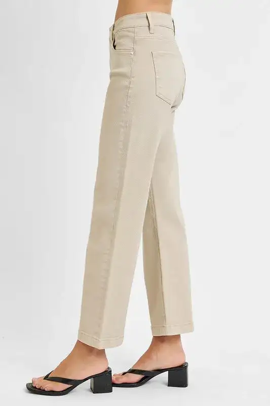 Everyday Mid-Rise Washed Pocketed Stretch Straight Leg Jeans
