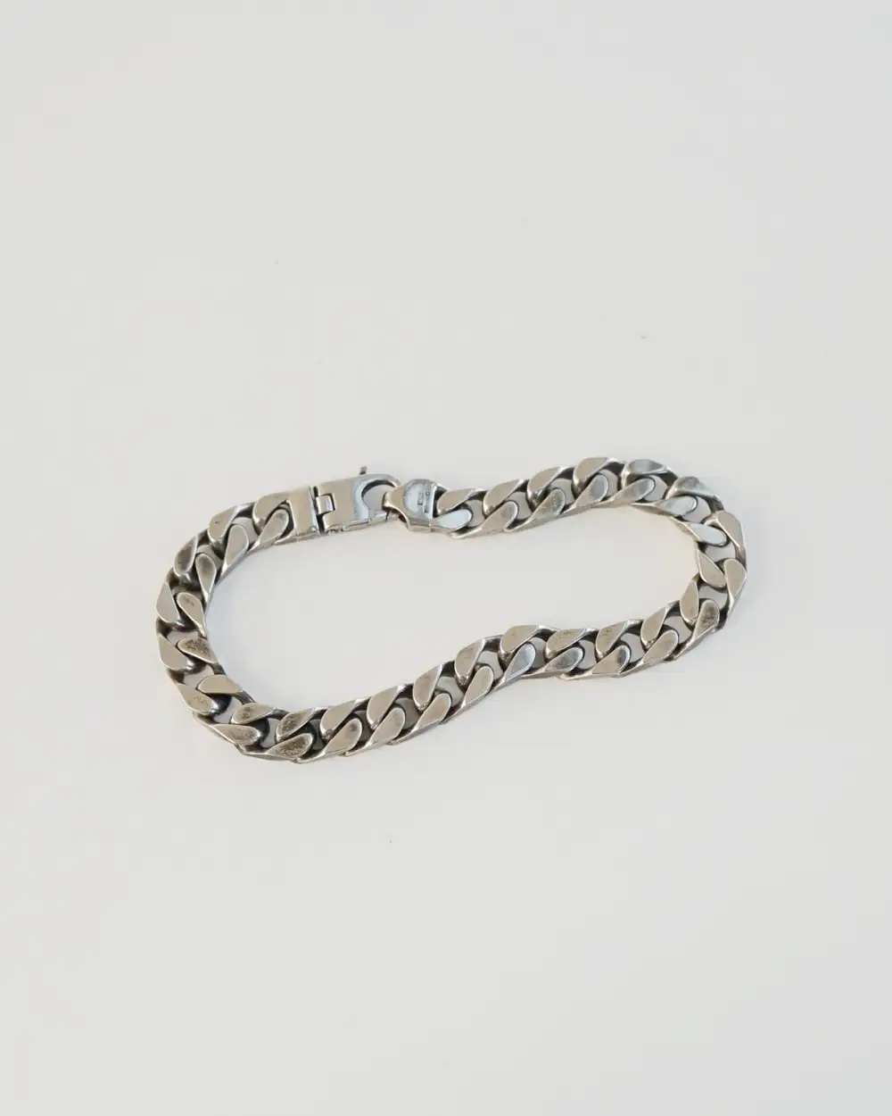 Tailored Chain Bracelet