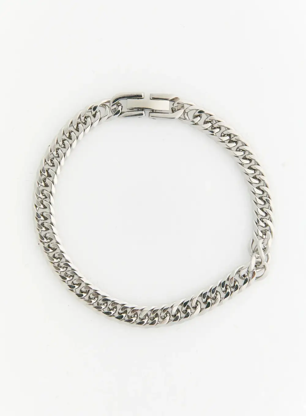 Minimal Chain Necklace