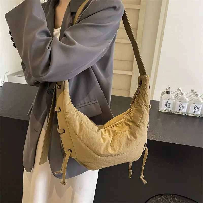 Modern Versatility: Large-Capacity Luxury Soft Crossbody Travel Bag